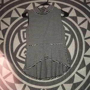 Cute black and white turtleneck shirt